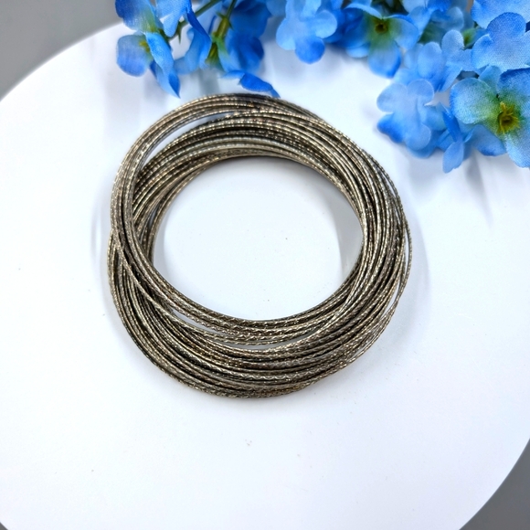 Infinity Interlocking Bangles Vintage Bracelet - Picture 2 of 4